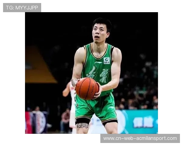 上海久事张镇麟赛前战术调整引关注，展现教练智慧与球队深度