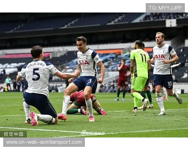 托特纳姆热刺—凯恩背身转身抽射破门